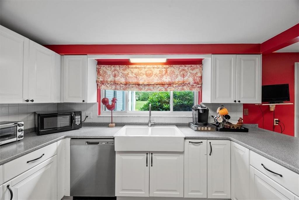 406 Fox Chapel Road Pittsburgh, PA 15238 - Photo 17 of 49 Gallery Image 17