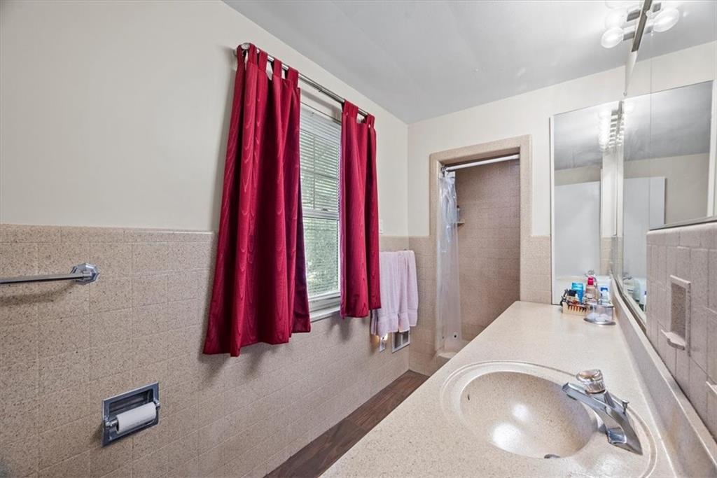 406 Fox Chapel Road Pittsburgh, PA 15238 - Photo 26 of 49 Gallery Image 26