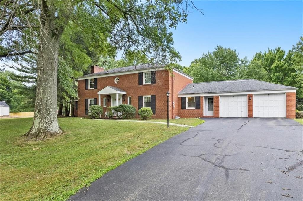 406 Fox Chapel Road Pittsburgh, PA 15238 - Photo 42 of 49 Great driveway with 2 car attached garage