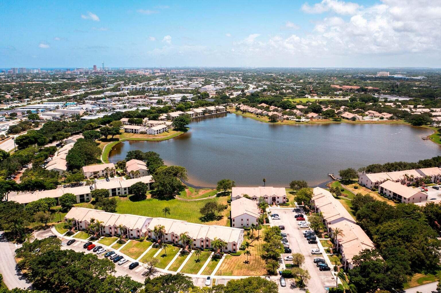 321 Olivewood Place, Unit O222 Boca Raton, FL 33431 - Photo 6 of 9 09