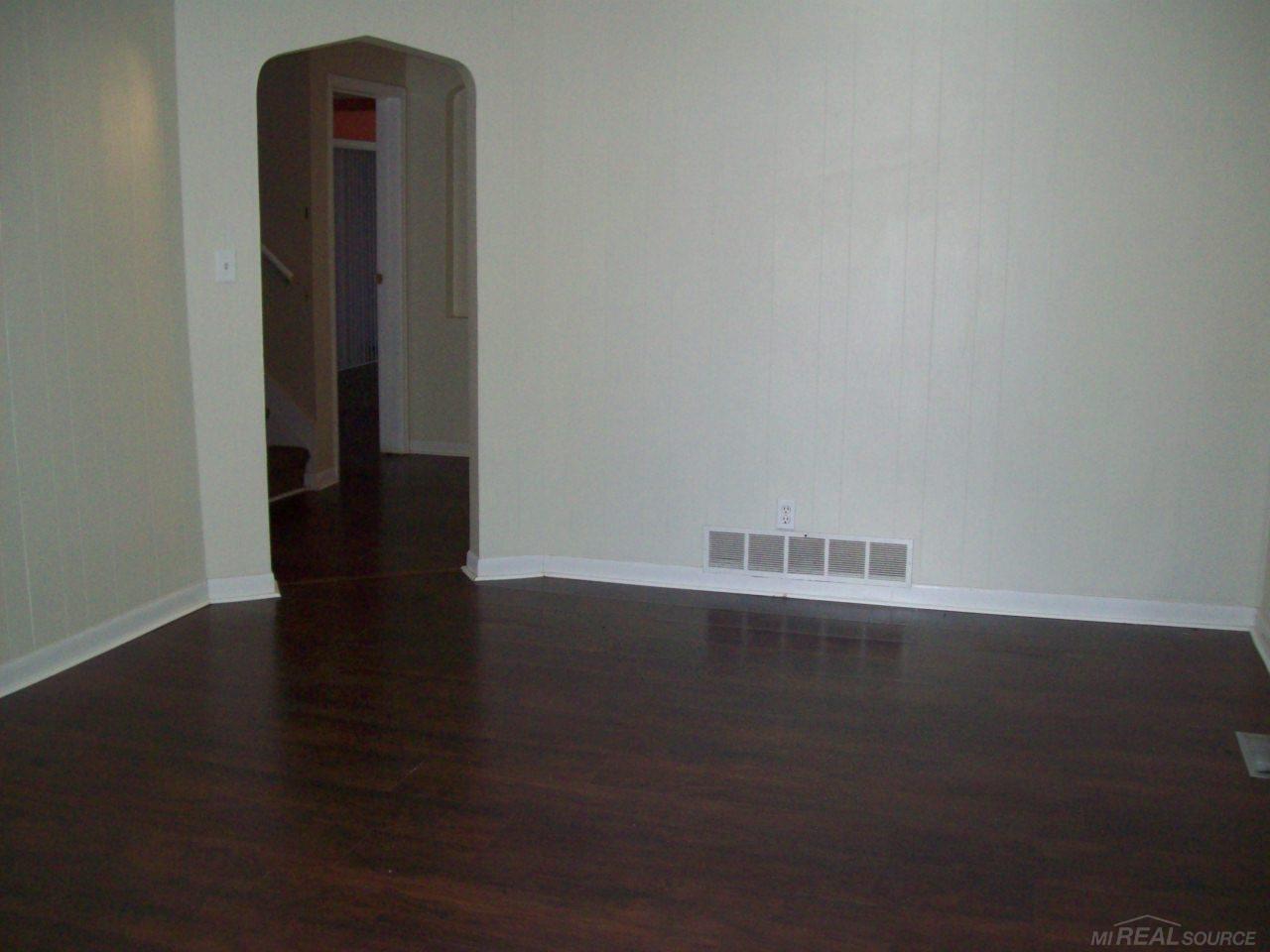 14817 East 10 Mile Road Warren, MI 48089 - Photo 3 of 27 31361424-2.JPG