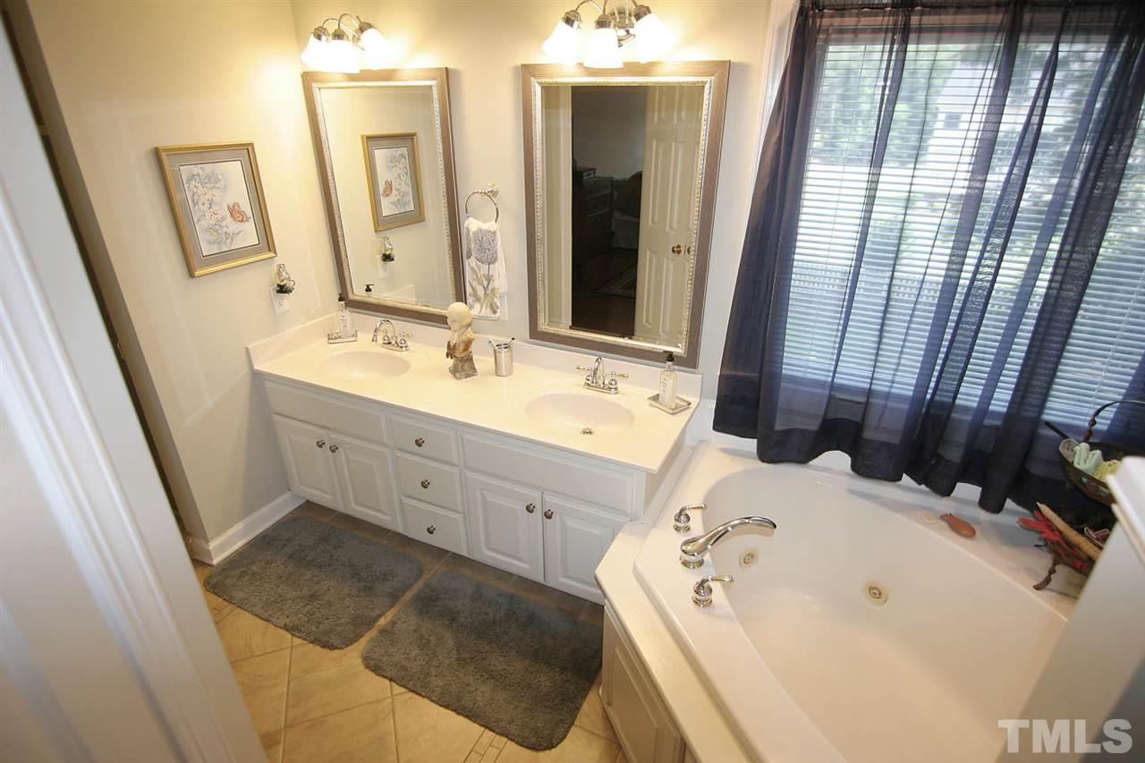 908 Lendermans Circle Raleigh, NC 27603 - Photo 18 of 25 Gallery Image 18