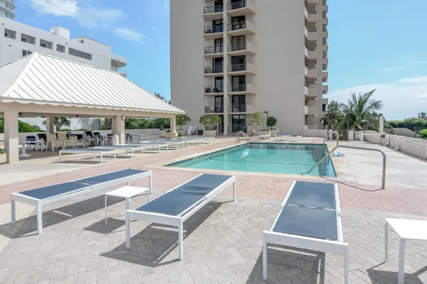 $6,000 | 4200 North Ocean Drive, Unit 2605, Singer Island, FL 33404