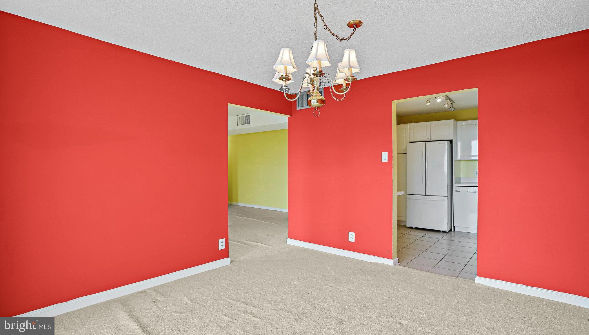 6800 Fleetwood Road, Unit 1101 McLean, VA 22101 - Photo 8 of 31 Dining Room