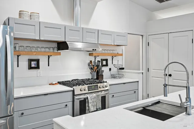 $597,000 | 14831 Canyon 7 Road, Guerneville, CA 95446