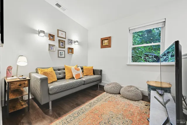 $597,000 | 14831 Canyon 7 Road, Guerneville, CA 95446