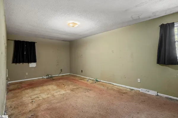 $165,000 | 215 Arcadia Drive, Anderson, SC 29621