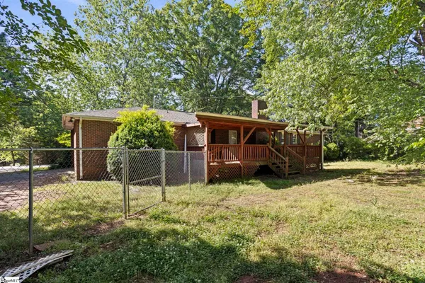 $165,000 | 215 Arcadia Drive, Anderson, SC 29621