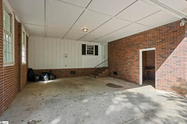 $165,000 | 215 Arcadia Drive, Anderson, SC 29621