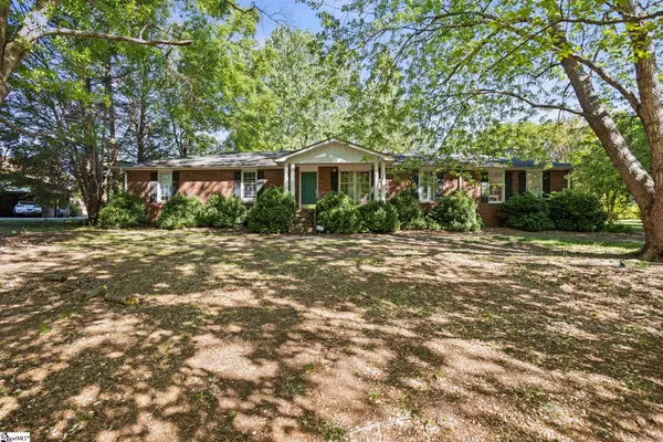 $165,000 | 215 Arcadia Drive, Anderson, SC 29621