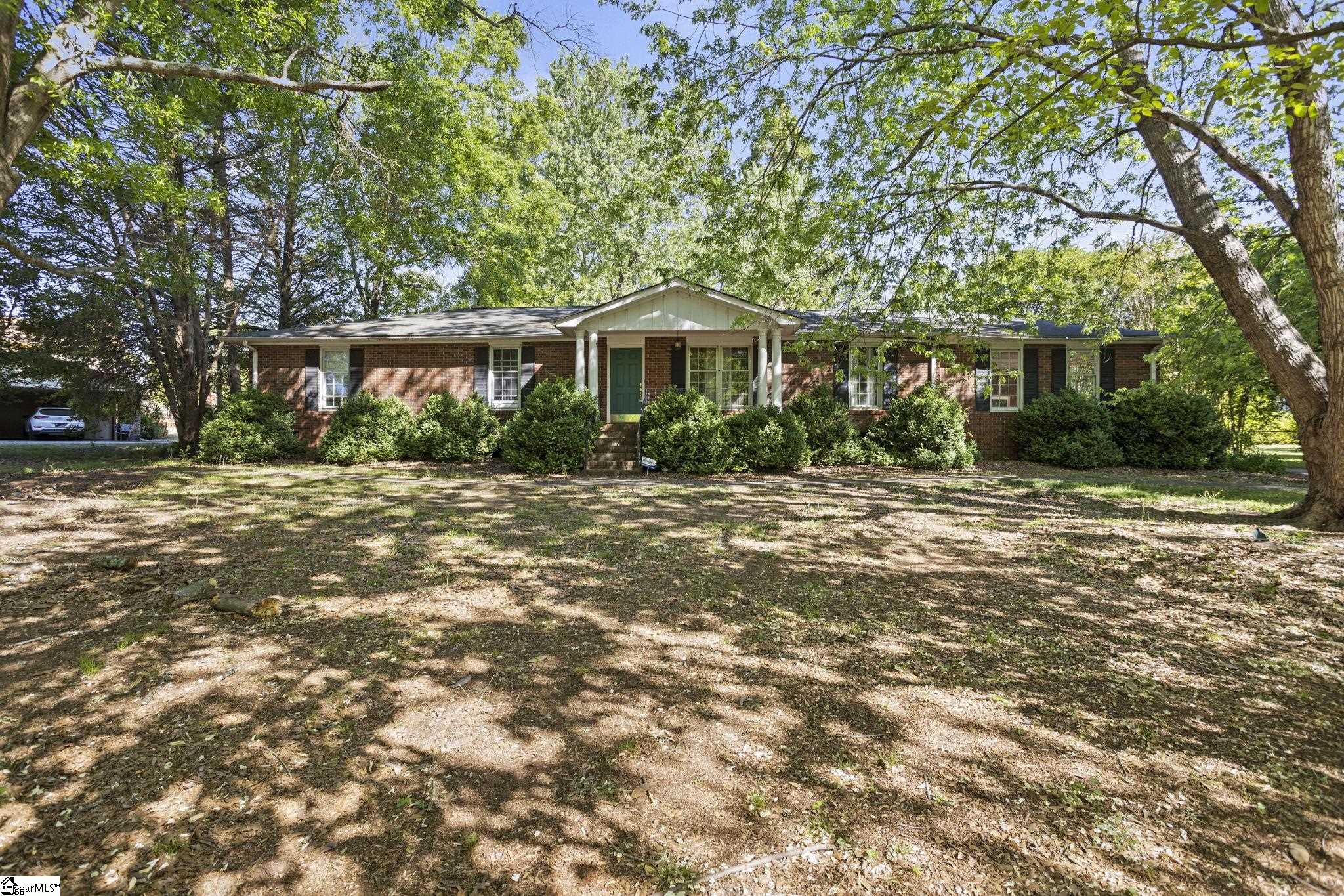 215 Arcadia Drive Anderson, SC 29621 - Photo 2 of 20