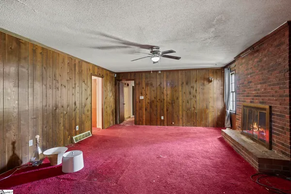 $165,000 | 215 Arcadia Drive, Anderson, SC 29621