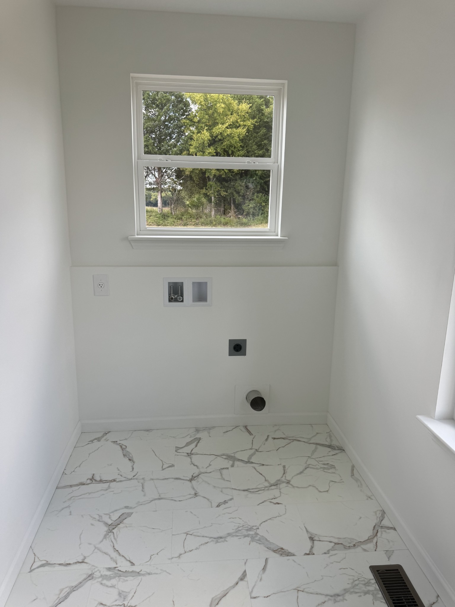 2101 Laws Hill Road Lewisburg, TN 37091 - Photo 9 of 17