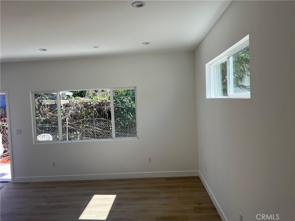 19943 Covello Street Winnetka, CA 91306 - Photo 14 of 24
