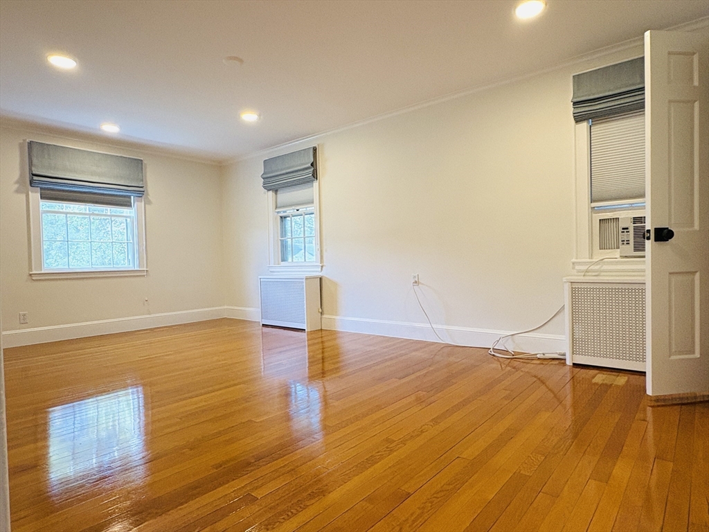 308 Webster Street Needham, MA 02494 - Photo 12 of 30 Gallery Image 12