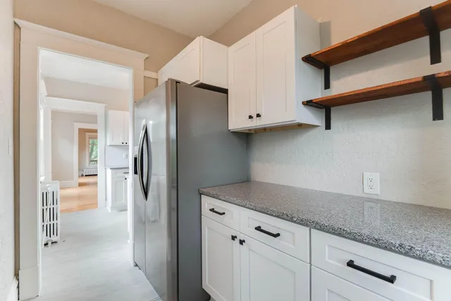 $756,000 | 220 West 33rd Street, Minneapolis, MN 55408