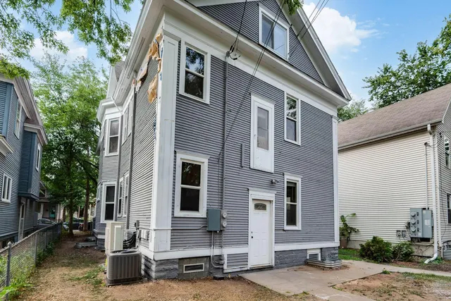 $756,000 | 220 West 33rd Street, Minneapolis, MN 55408