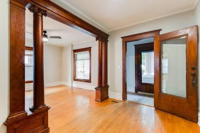 $756,000 | 220 West 33rd Street, Minneapolis, MN 55408