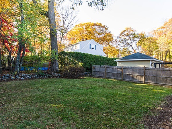 277 Florence Road Waltham, MA 02453 - Photo 18 of 24