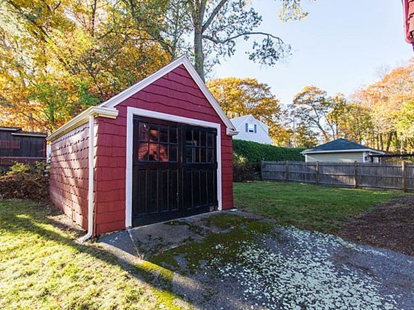 277 Florence Road Waltham, MA 02453 - Photo 22 of 24