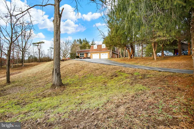 $650,000 | 1421 Earlys Mill Road, Palmyra, PA 17078