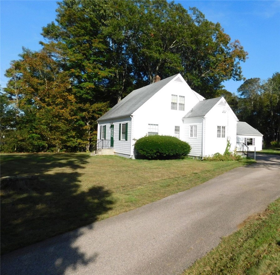 960 Main Street Hopkinton, RI 02832 - Photo 1 of 24