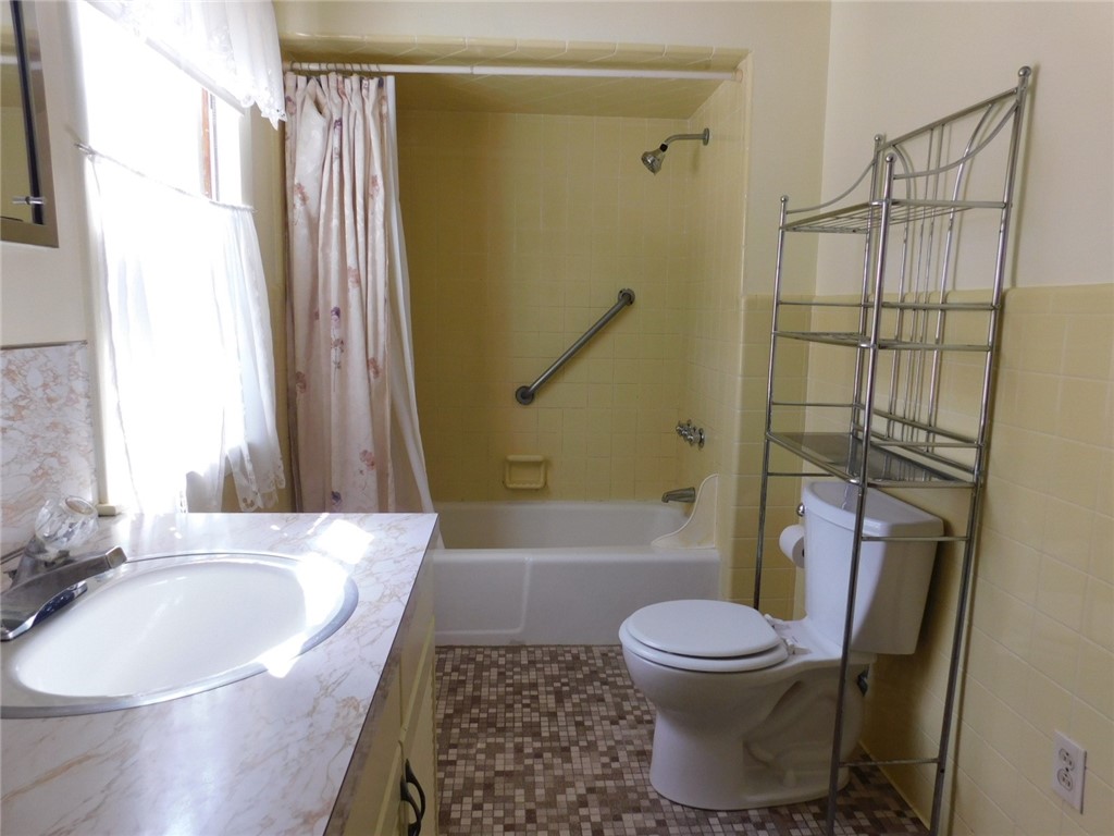 960 Main Street Hopkinton, RI 02832 - Photo 14 of 24