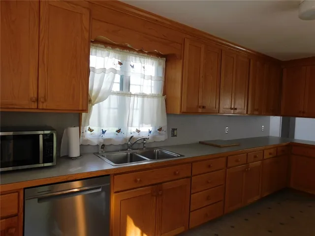 $449,000 | 960 Main Street, Hopkinton, RI 02832