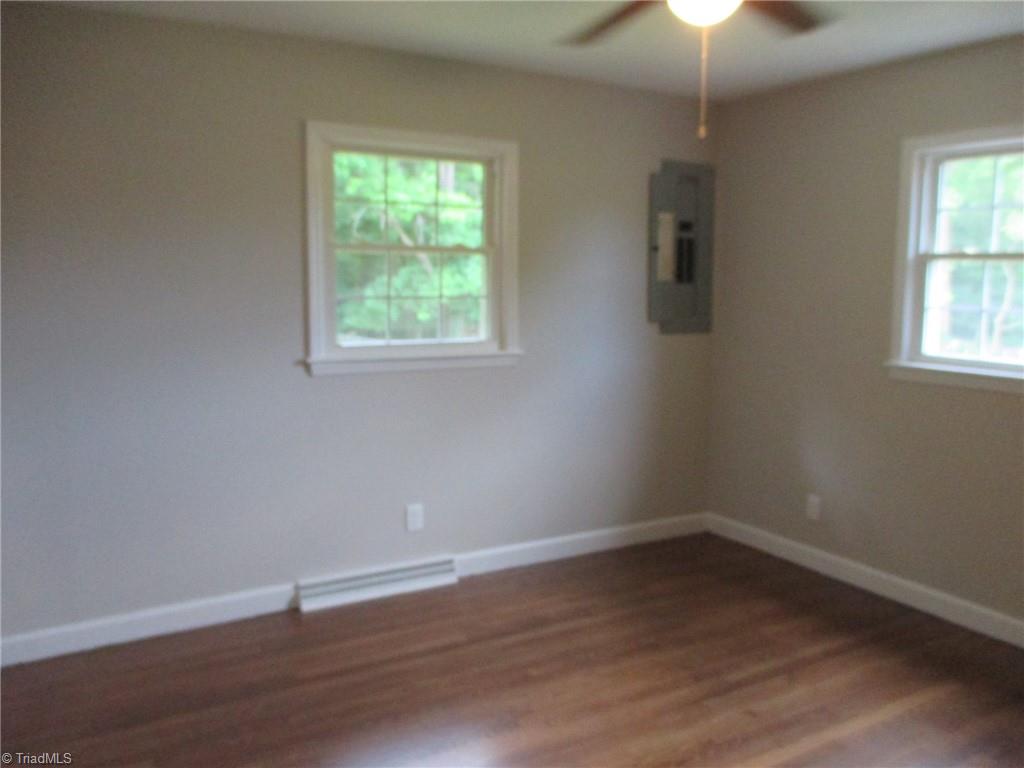 409 Price Road Lexington, NC 27295 - Photo 14 of 30 3RD BEDROOM