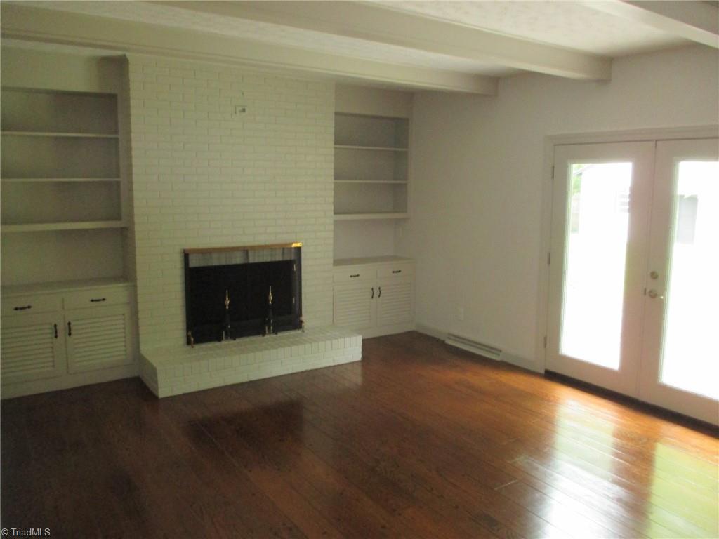 409 Price Road Lexington, NC 27295 - Photo 4 of 30 DEN WITH ENTRY TO PATIO
