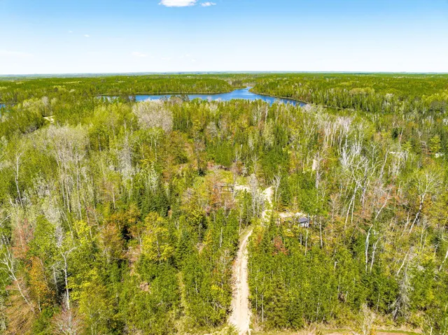 $649,000 | 18219 Majestic Hideaway Way, Nashwauk, MN 55769