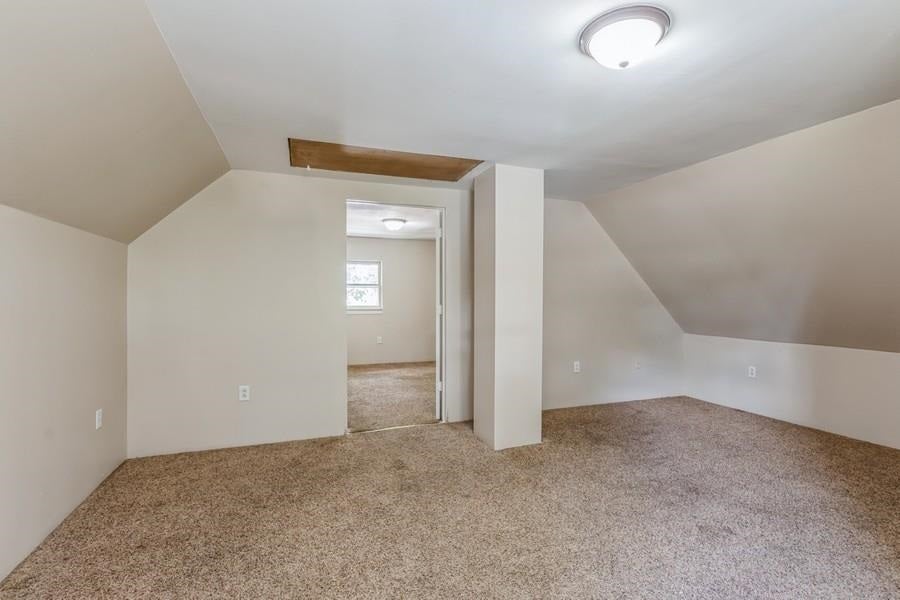 820 Center Point Road Northeast Cedar Rapids, IA 52402 - Photo 21 of 29 Gallery Image 21