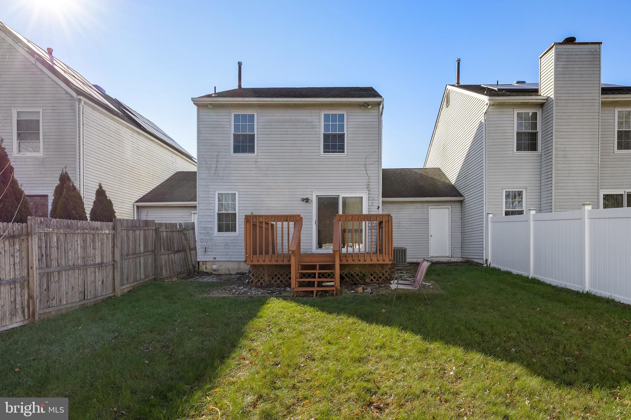 40 Blue Jay Drive Clementon, NJ 08021 - Photo 22 of 27 a view of a house with backyard and porch