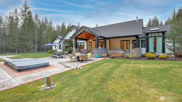 $2,599,950 | 28570 318th Drive Southeast, Ravensdale, WA 98051