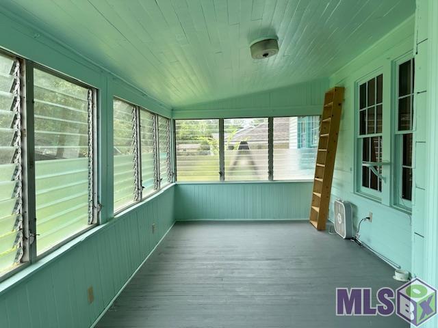 1522 Stephens Avenue, Unit MAIN HOUSE Baton Rouge, LA 70808 - Photo 15 of 16 Back Porch/Laundry