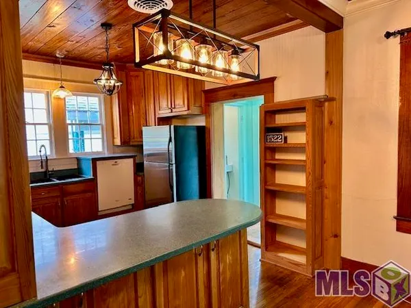$1,800 | 1522 Stephens Avenue, Unit MAIN HOUSE, Baton Rouge, LA 70808