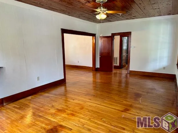 $1,800 | 1522 Stephens Avenue, Unit MAIN HOUSE, Baton Rouge, LA 70808