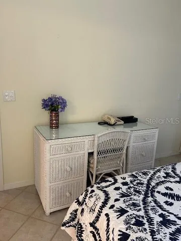 a view of walk in closet