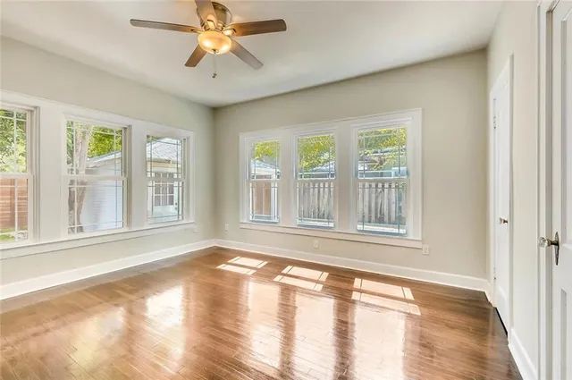 $725,000 | 906 East 38th 1/2 Street, Austin, TX 78751