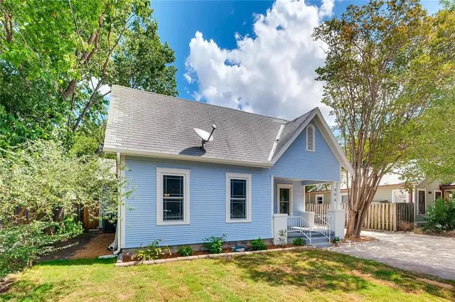 $725,000 | 906 East 38th 1/2 Street, Austin, TX 78751