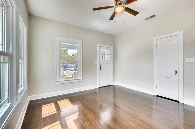 $725,000 | 906 East 38th 1/2 Street, Austin, TX 78751