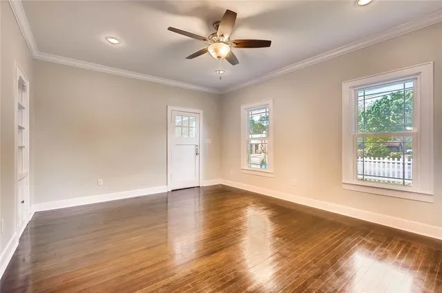 $725,000 | 906 East 38th 1/2 Street, Austin, TX 78751