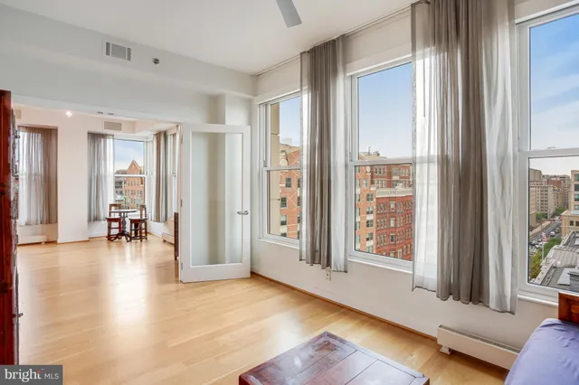 $1,495,000 | 675 E Street Northwest, Unit 900, Washington, DC 20004