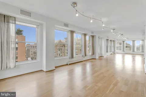 $1,495,000 | 675 E Street Northwest, Unit 900, Washington, DC 20004