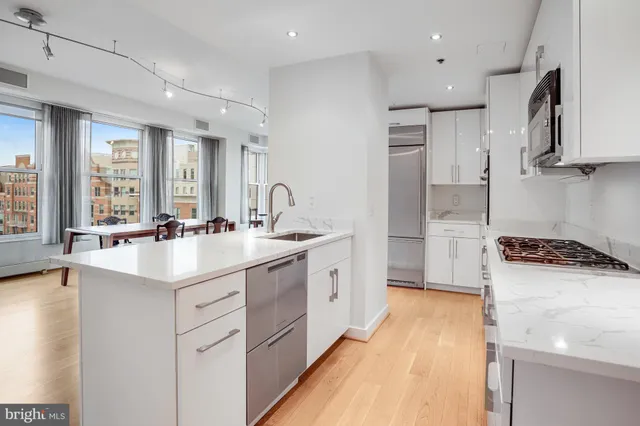 $1,495,000 | 675 E Street Northwest, Unit 900, Washington, DC 20004