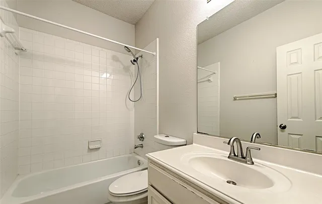 $2,800 | 9701 Thorncliff Drive, Frisco, TX 75035