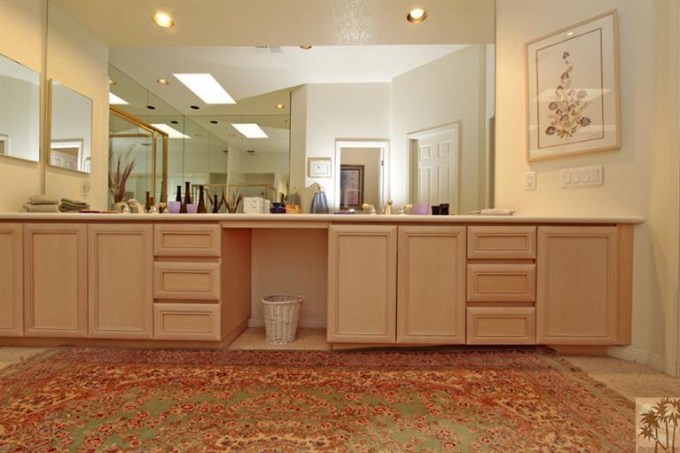 41 Augusta Drive Rancho Mirage, CA 92270 - Photo 14 of 25 a view of a living room and kitchen