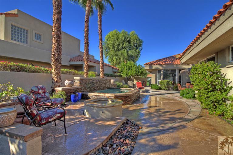 41 Augusta Drive Rancho Mirage, CA 92270 - Photo 22 of 25 a view of a building with sitting area