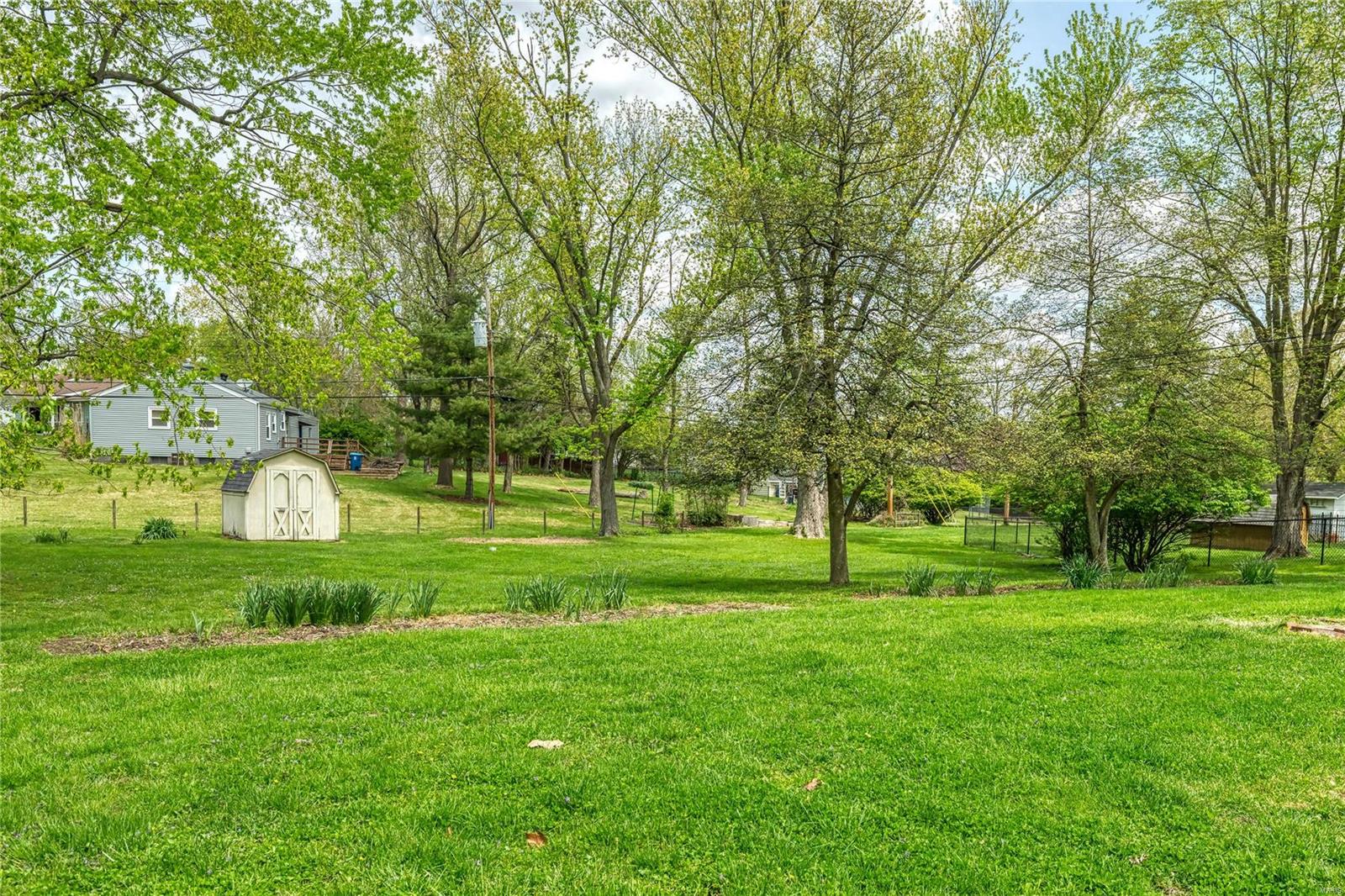 605 Nancy Place Ballwin, MO 63021 - Photo 22 of 28