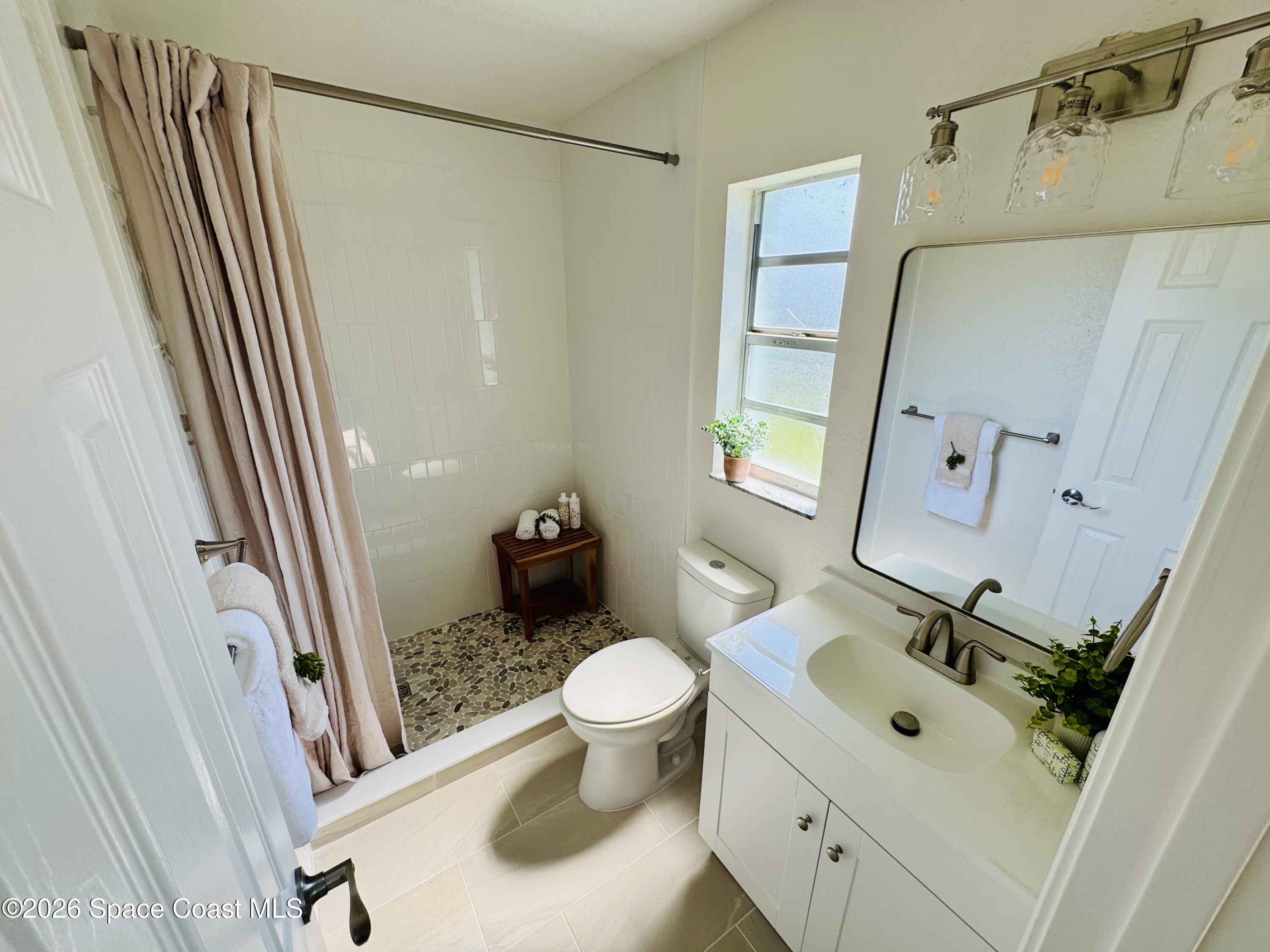1910 Tallridge Road Melbourne, FL 32935 - Photo 14 of 34 master bath